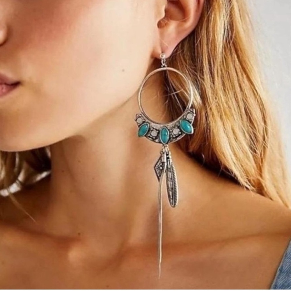 New🌟 FREE PEOPLE -Winona Hoops By - Silver Turq
